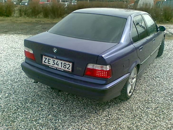 BMW 325 tds SOLGT billede 17