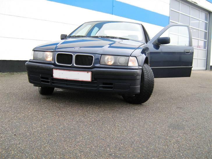 BMW 318i billede 6