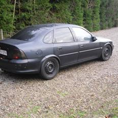 Opel Vectra b 2,0 16v Solgt