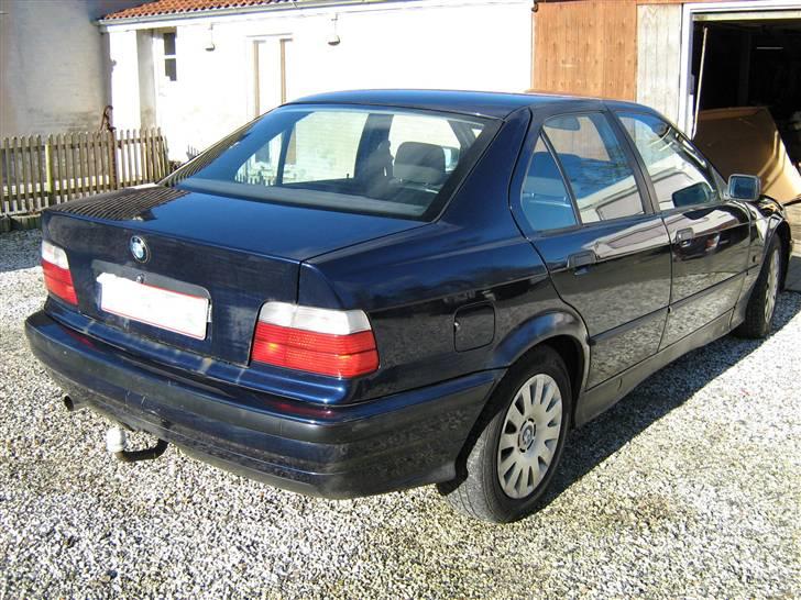 BMW 318i billede 10