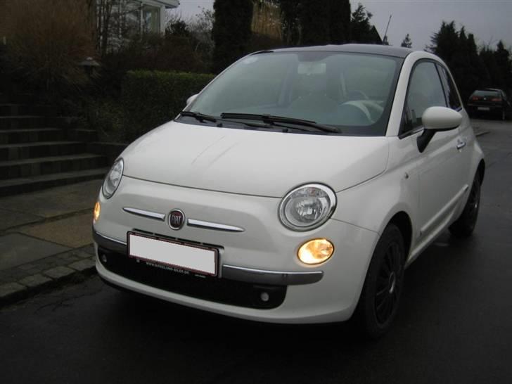 Fiat 500 1,2 Lounge - Kørelyset, disse lamper indeholder også det lange lys billede 9