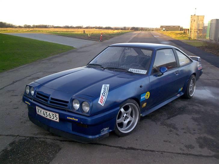 Opel Manta 2,0 GTE solgt billede 8