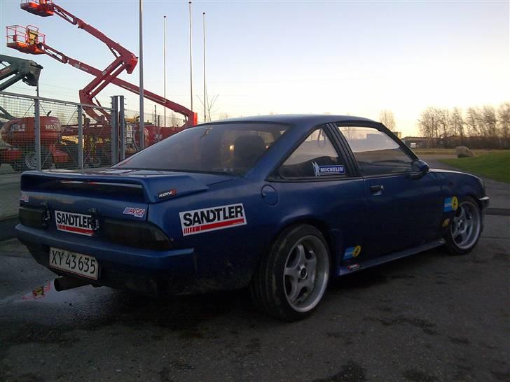 Opel Manta 2,0 GTE solgt billede 10