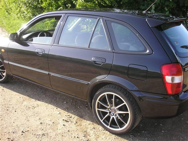 Mazda 323f bj slx - Solgt billede 3