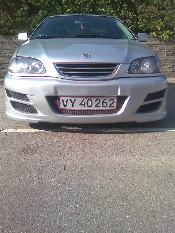 Toyota AVENSIS 2,0-"solgt" billede 3