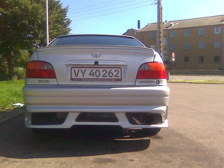 Toyota AVENSIS 2,0-"solgt" billede 4