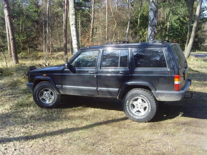Jeep Cherokee Mk I 2,5 billede 18