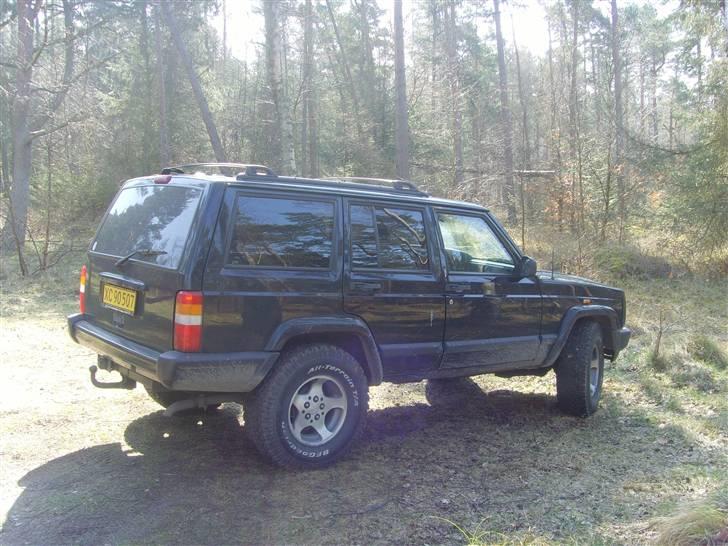 Jeep Cherokee Mk I 2,5 billede 19