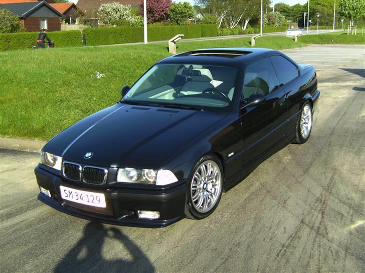 BMW 318 is Coupe -SOLGT- billede 1