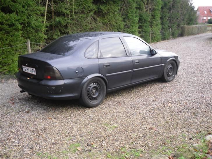 Opel Vectra b 2,0 16v Solgt billede 2