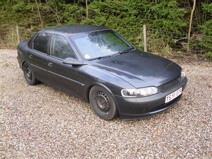 Opel Vectra b 2,0 16v Solgt billede 3