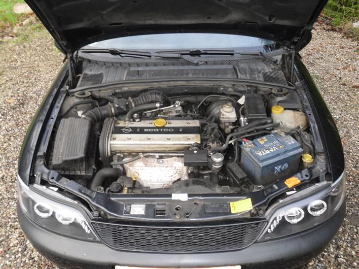 Opel Vectra b 2,0 16v Solgt billede 4
