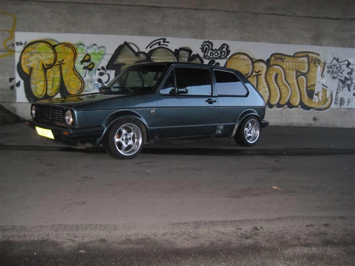 VW Golf 1 GTi Pirelli - Et par dage efter jeg købte bilen!  billede 13