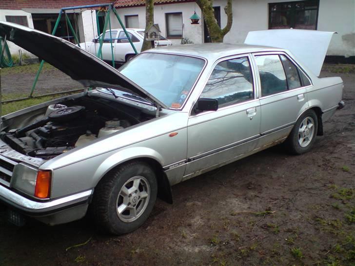 Opel Commodore C 2.5 S billede 1