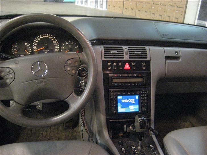 Mercedes Benz E320 CDI billede 5