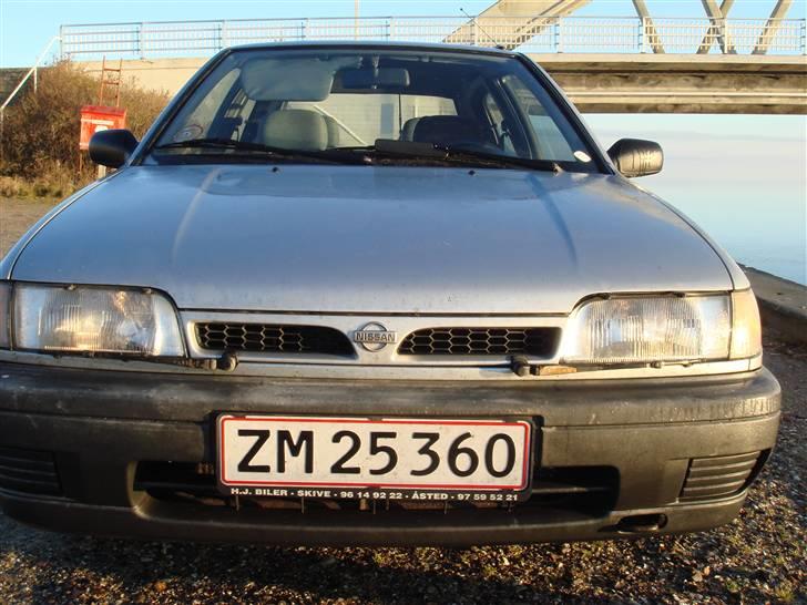 Nissan sunny solgt billede 1
