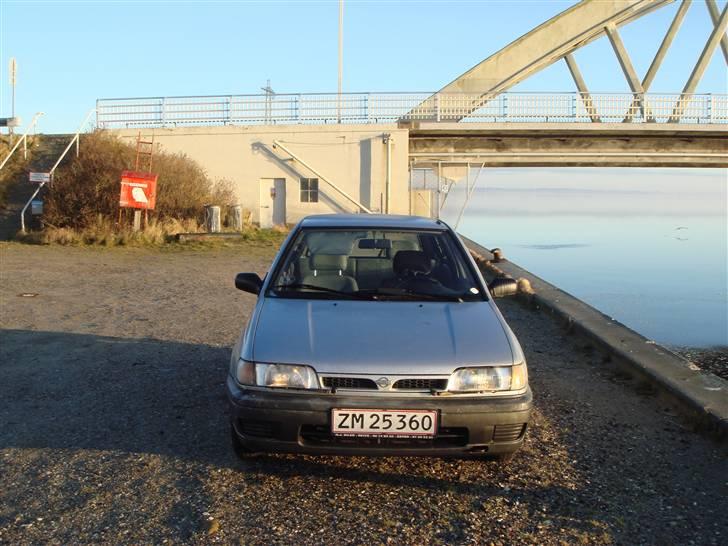 Nissan sunny solgt billede 4