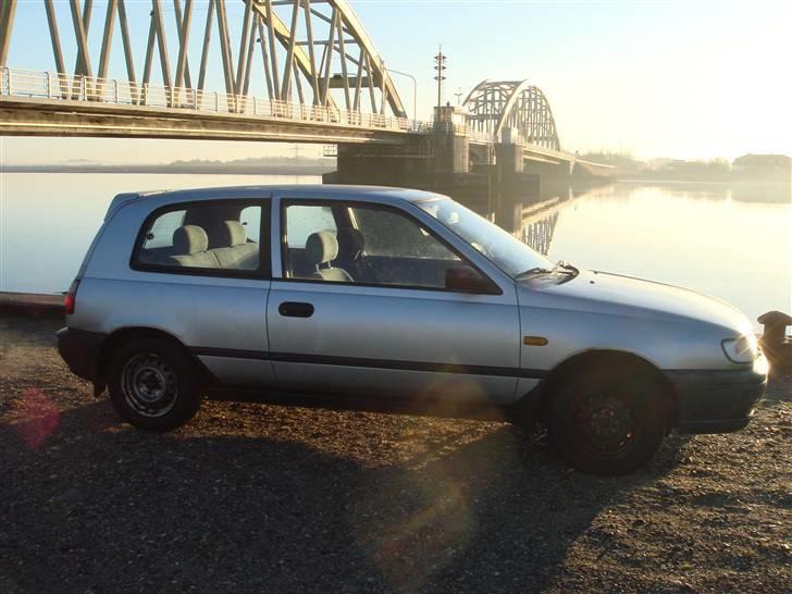 Nissan sunny solgt billede 6