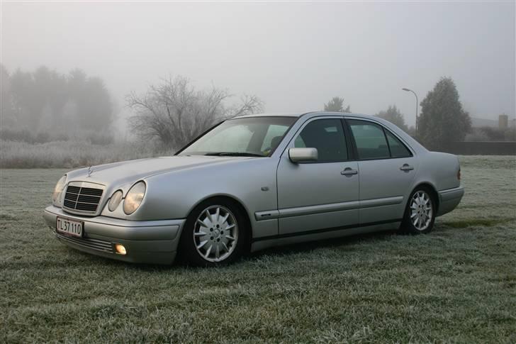 Mercedes Benz 300 Diesel**solgt* billede 3