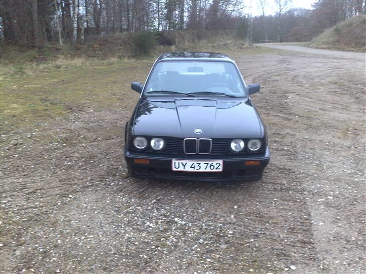 BMW E30 316i SOLGT billede 4