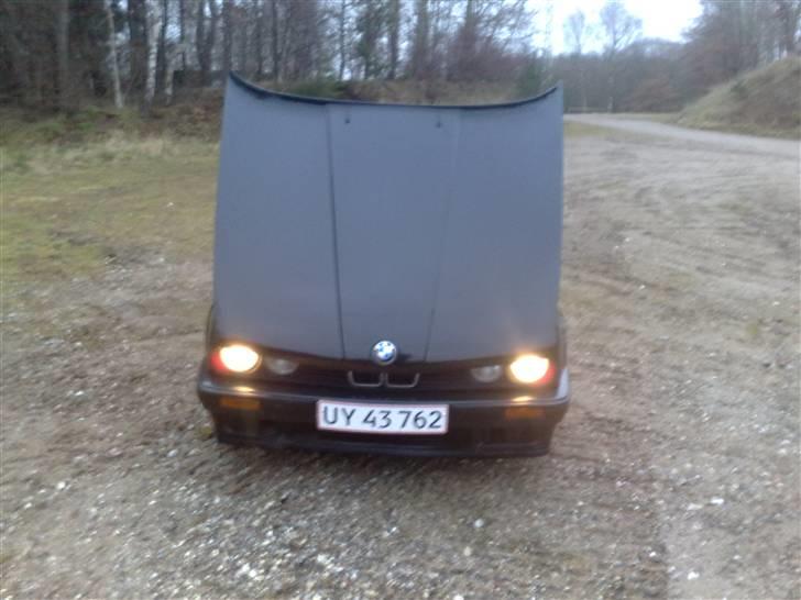 BMW E30 316i SOLGT billede 12