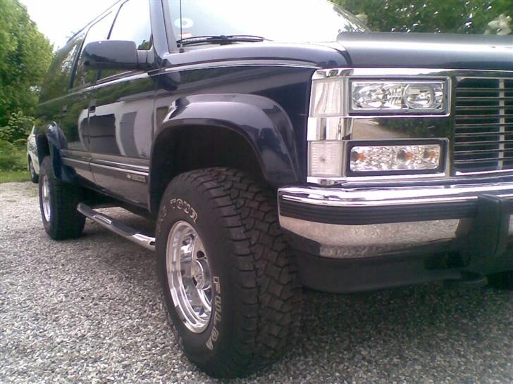 Chevrolet Suburban Silverado 4x4 - Klarglas lygter med angel-eyes sommer 2008 billede 2