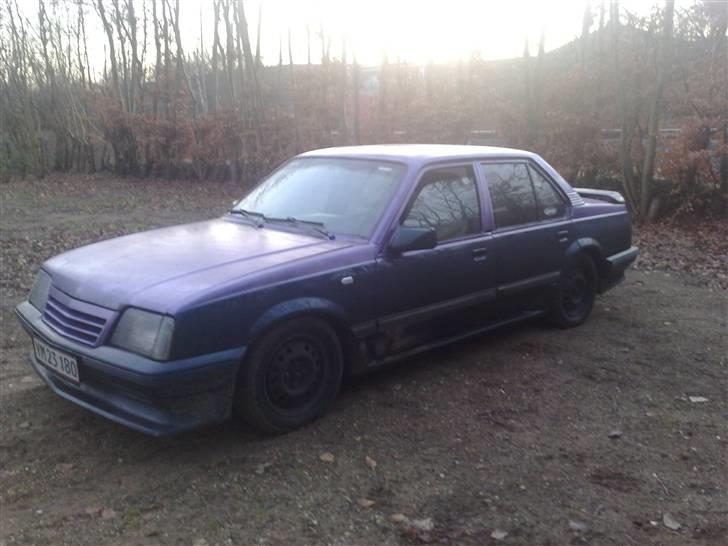 Opel ascona c SOLGT billede 3
