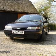 Ford Mondeo 2.0i, Stc