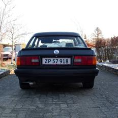 BMW E30 325i (solgt)