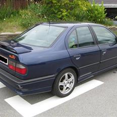 Nissan primera SRI (SOLGT)