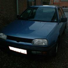 VW      Golf 3 1,8 CL BYTTET