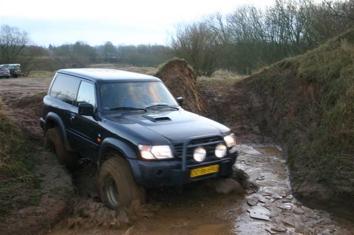 Nissan Patrol Y61 billede 8