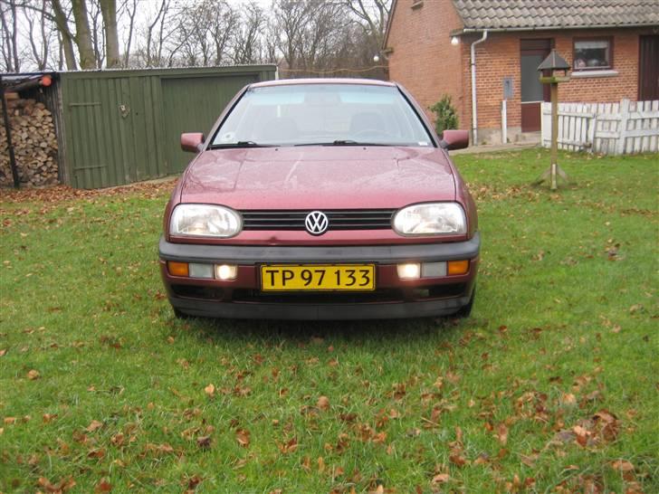 VW golf 1.9td "Solgt" billede 1