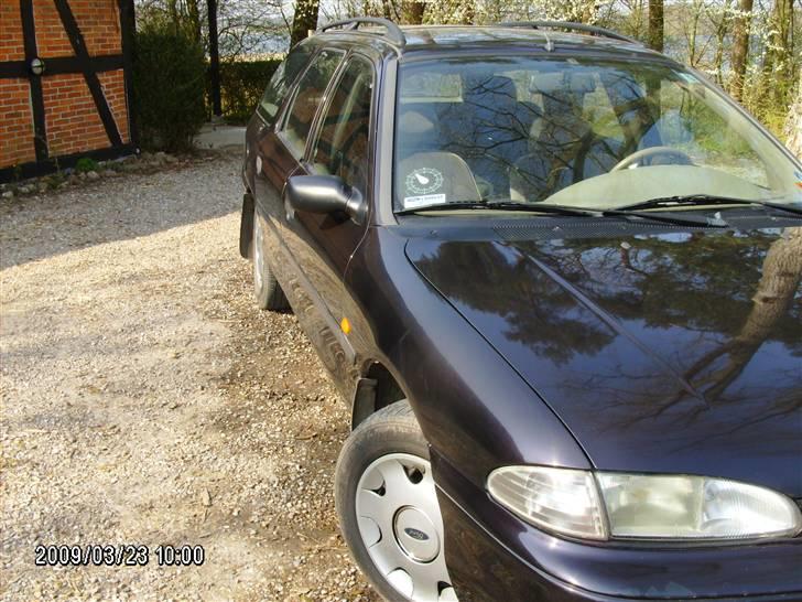 Ford Mondeo 2.0i, Stc billede 1