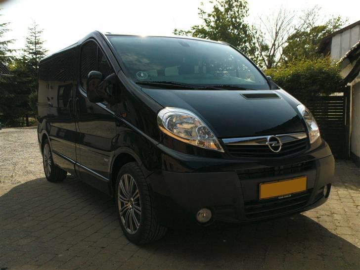 Opel VIVARO 2,5 CDTI billede 1