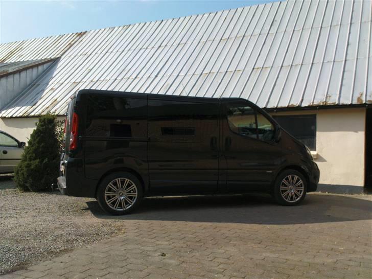 Opel VIVARO 2,5 CDTI billede 2