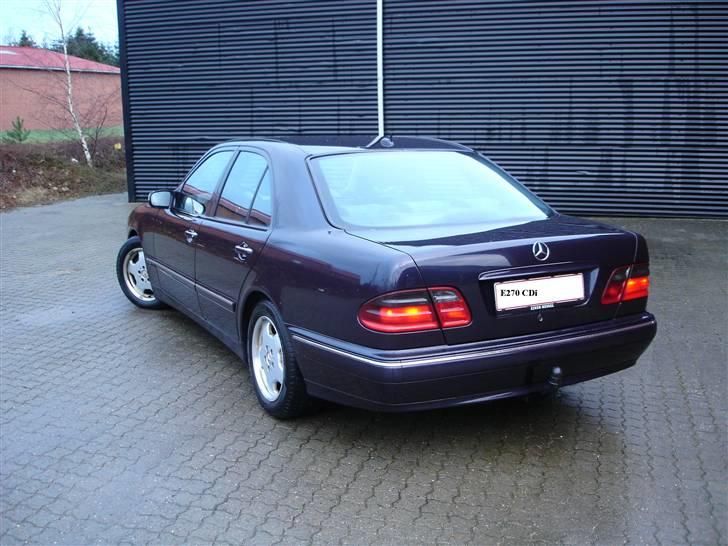 Mercedes Benz E 270 CDi Avantgarde *solgt/byttet* billede 2