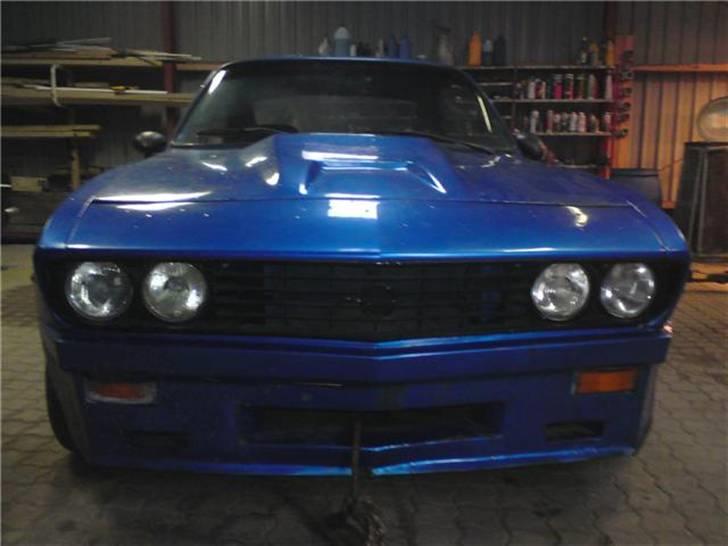 Opel manta - ligner helt en mustang forfra billede 8