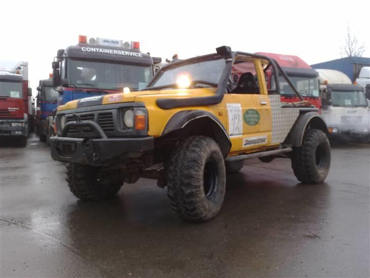 Nissan Patrol GR y60 Dakar solgt billede 3