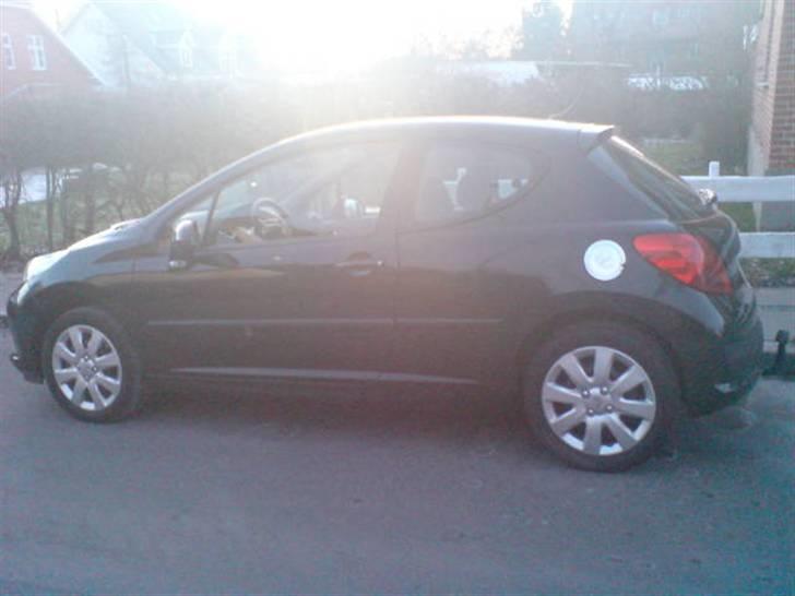 Peugeot 207 1.6 s16  ---solgt--- - Sænk mig sænk mig sæææænnnnkkkkk mmiiiiiiiggggggg billede 2