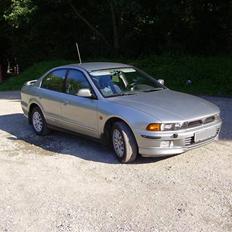 Mitsubishi Galant