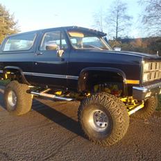 Chevrolet gmc blazer big foot