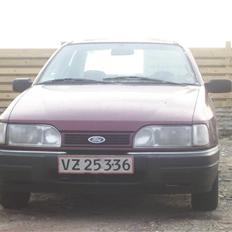 Ford Sierra 2.0 DOCH ¤SOLGT¤