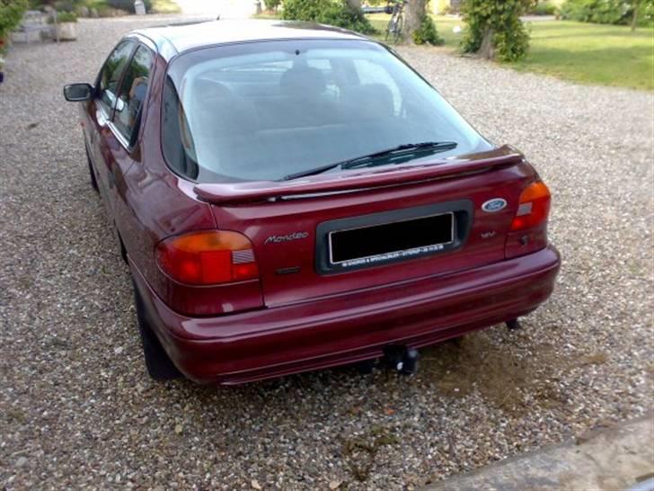 Ford Mondeo Totalskadet billede 4