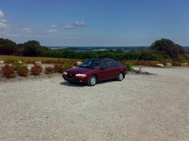 Ford Mondeo Totalskadet billede 6