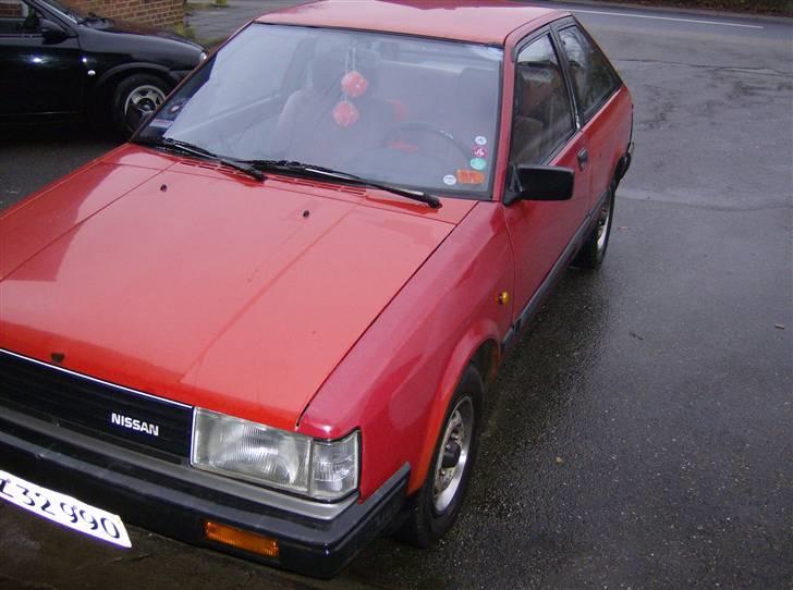 Nissan cherry kører min mor i nu billede 11