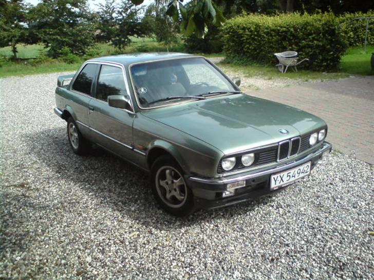 BMW 320I solgt billede 8