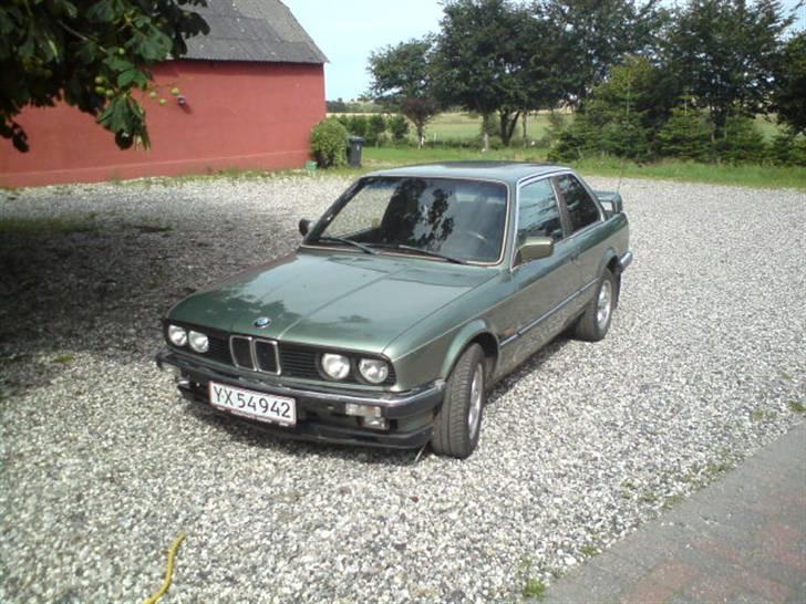 BMW 320I solgt billede 9