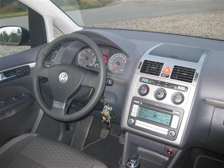 VW touran1,9 trendline solgt billede 9