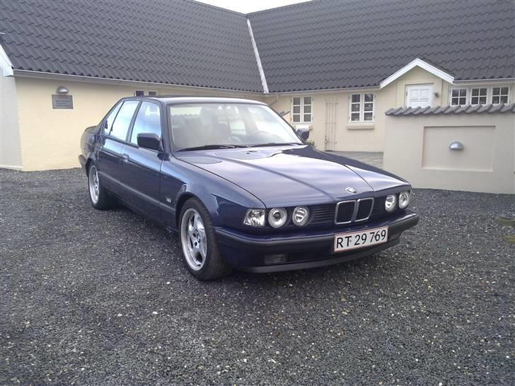 BMW E32 735i ''SOLGT'' - Her er den sænket 40/40. billede 4